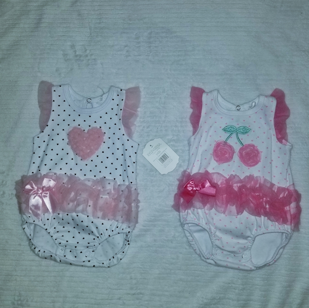 🌻2 Tulle Onesies